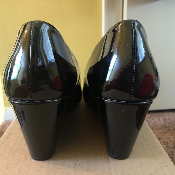 CL Laundry - Picture 3 of 5